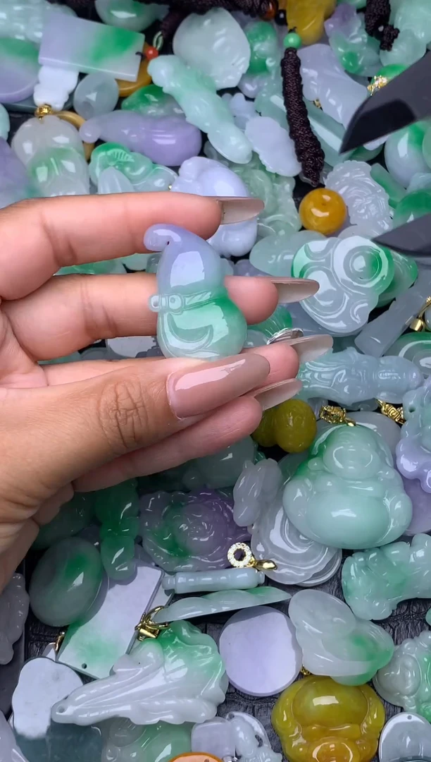 翡翠未镶嵌颈饰天然缅甸翡翠吊坠