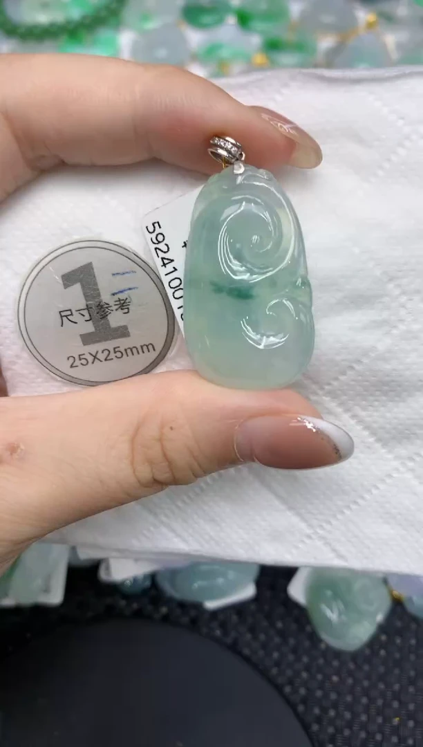 颈饰18K金镶嵌翡翠11111111