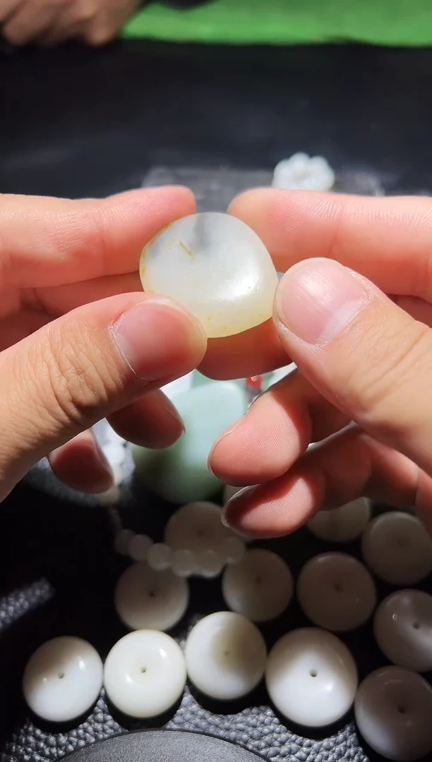 未镶嵌和田玉珠宝奇石6