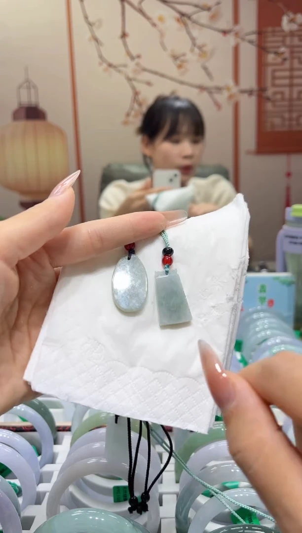 翡翠未镶嵌颈饰00006188