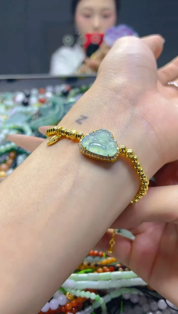 颈饰未镶嵌翡翠/S/翡翠A货，一件也是批发价