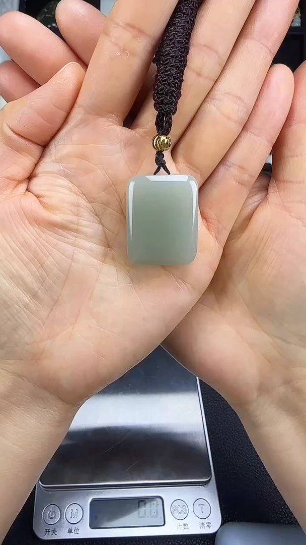 颈饰未镶嵌和田玉无事牌