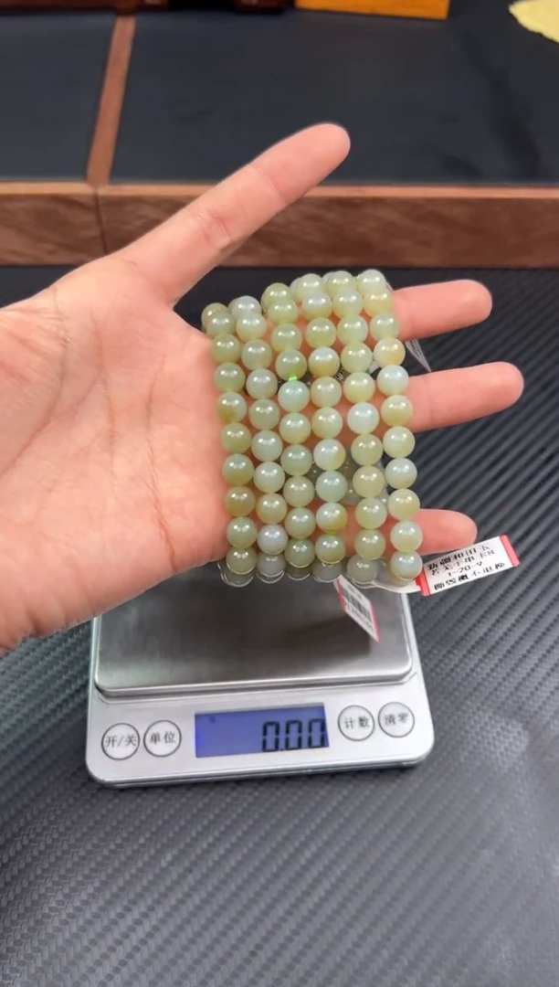 【闪购商品】和田玉手串未镶嵌若羌微色差卡8M多样性发货拍一发一