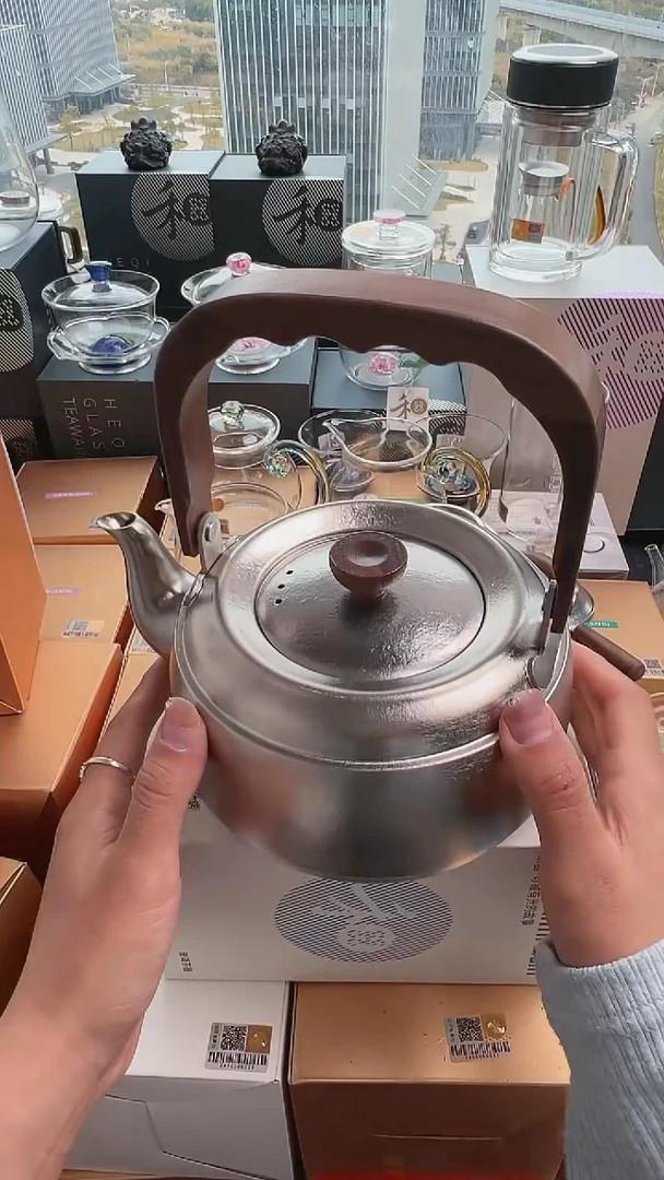 @@器态泉润壶纯钛煮茶壶