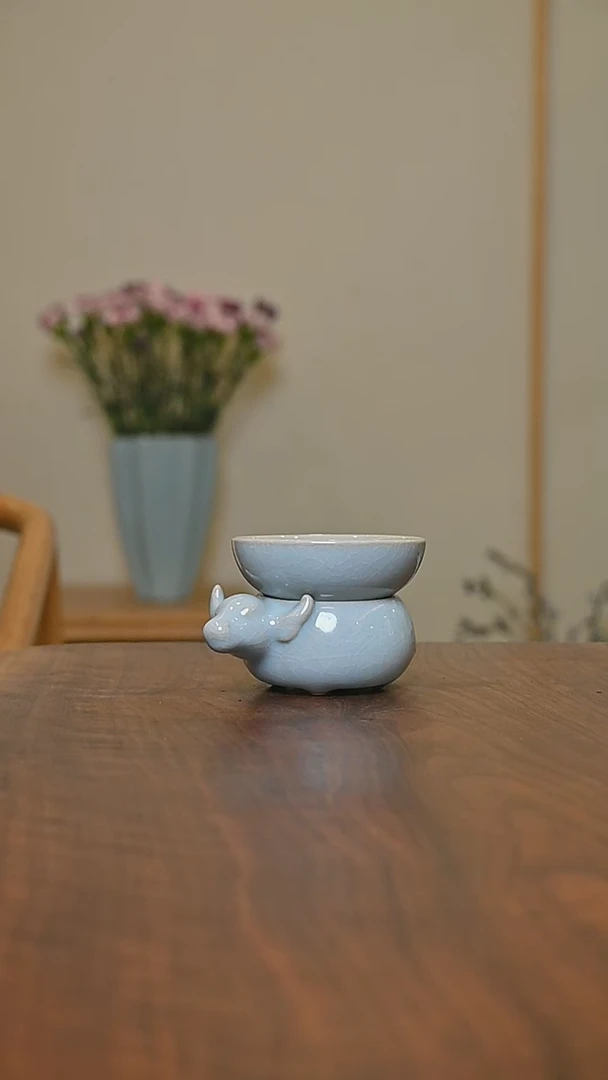 卧牛茶漏 天青 微瑕 无款