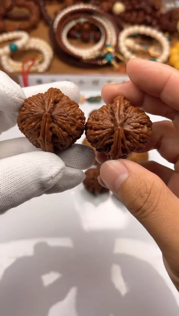 把件文玩核桃白狮子