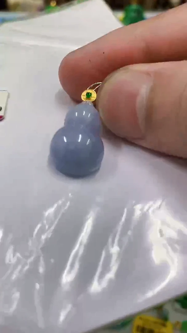 翡翠18K金镶嵌颈饰挂件