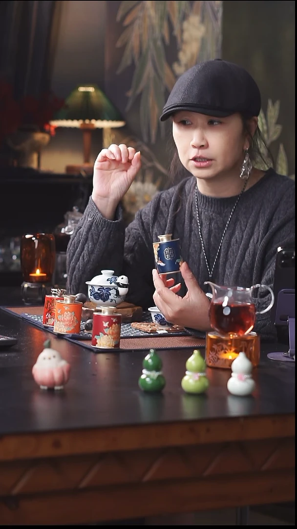 蓝色小罐茉莉六堡茶