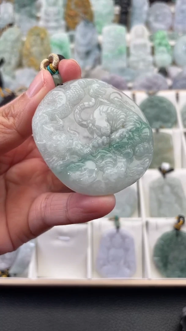 颈饰未镶嵌翡翠天然缅甸翡翠A货431