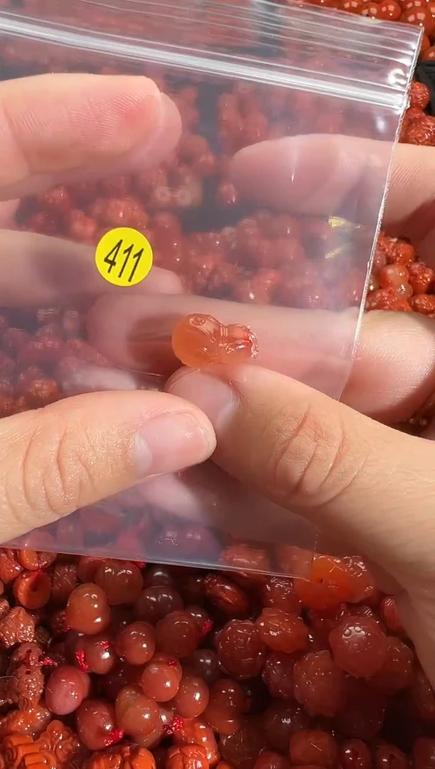 颈饰未镶嵌南红玛瑙1