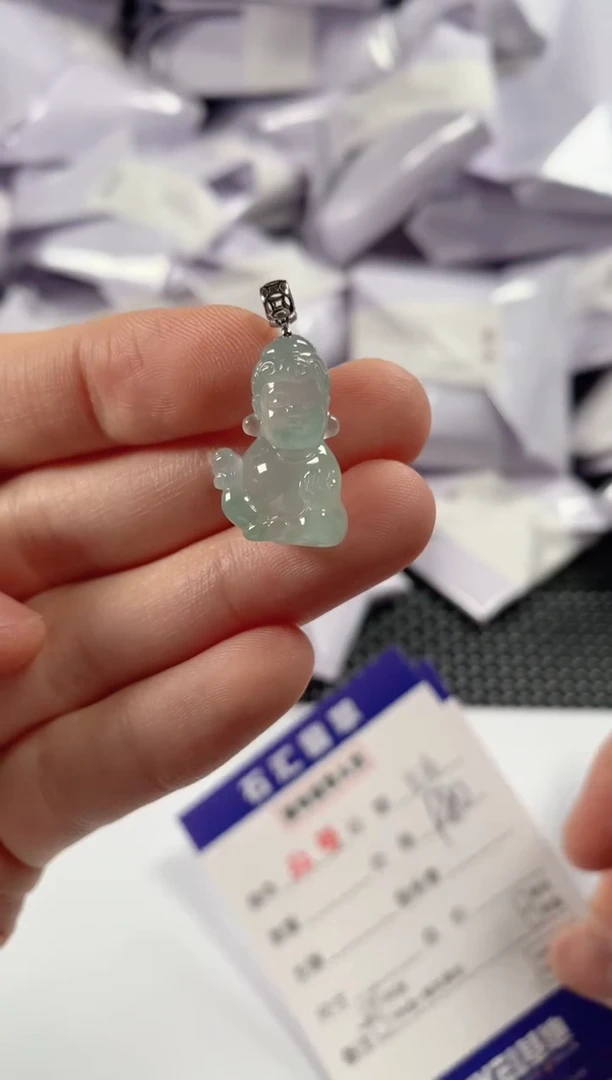颈饰18K金镶嵌翡翠1