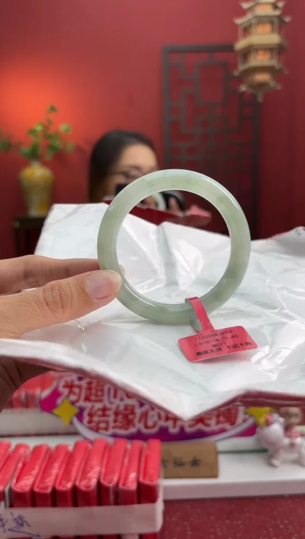 未镶嵌手镯（圆镯）翡翠翡翠手镯11