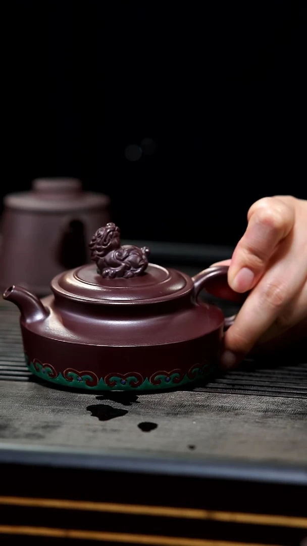 茶壶紫砂19-微瑕全手金龙血兽钮周盘160cc