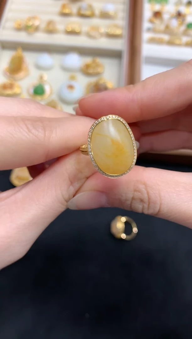 【闪购商品】和田玉戒指18K金镶嵌W437|8800