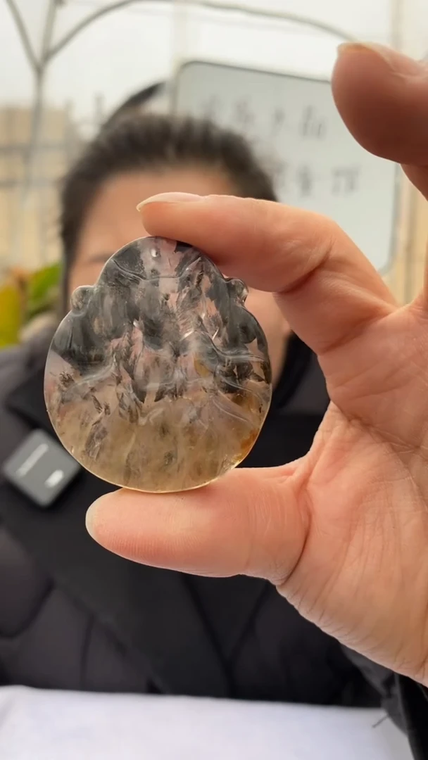 【闪购商品】水晶原石未镶嵌极光23狐牌D862