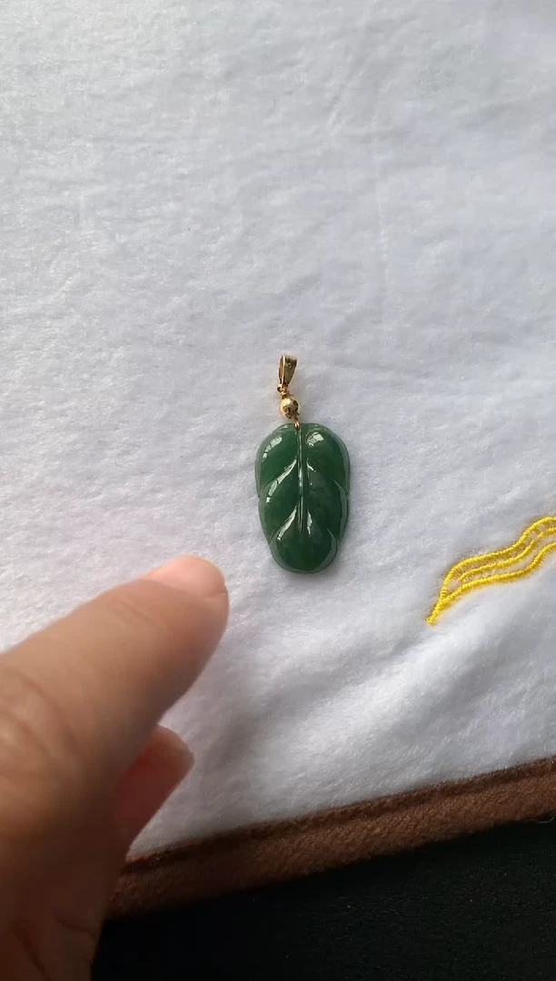 颈饰未镶嵌翡翠1