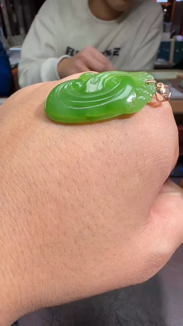 18K金镶嵌和田玉挂件【陆1112】78 7025