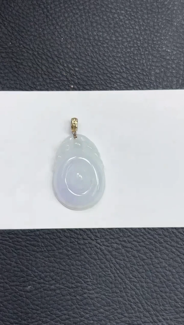 颈饰18K金镶嵌翡翠福贝