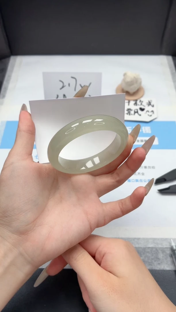 石英质玉手镯未镶嵌302/东陵56.6