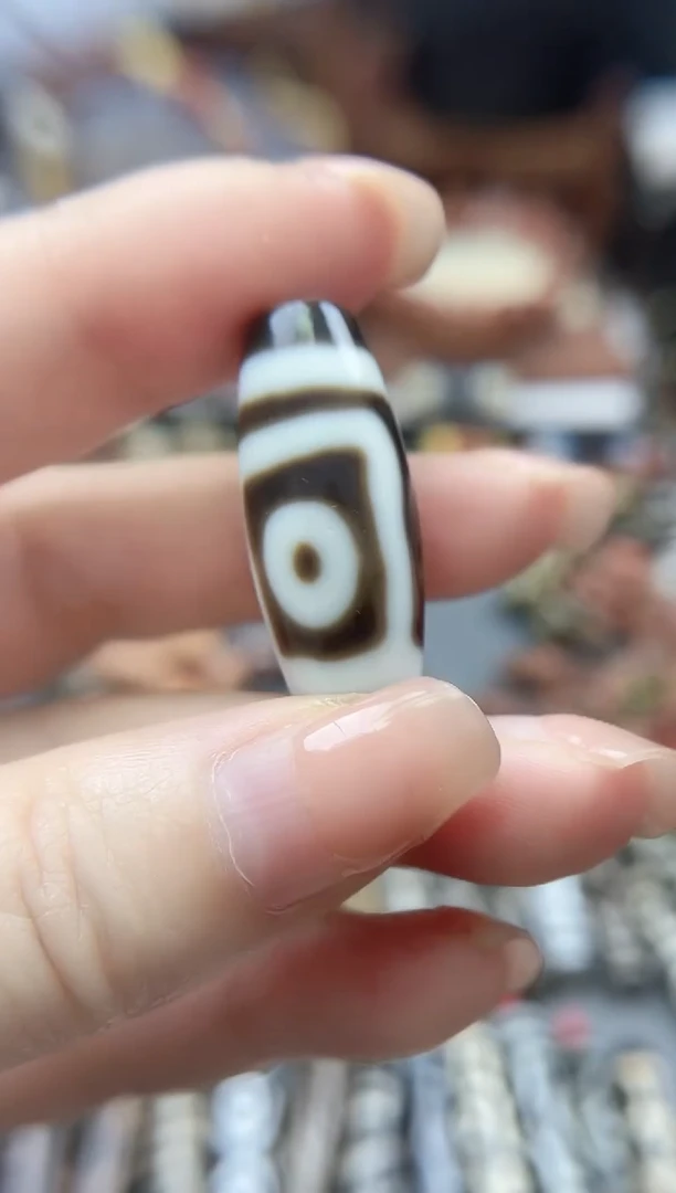 未镶嵌珠珠玛瑙/玉髓手工二眼