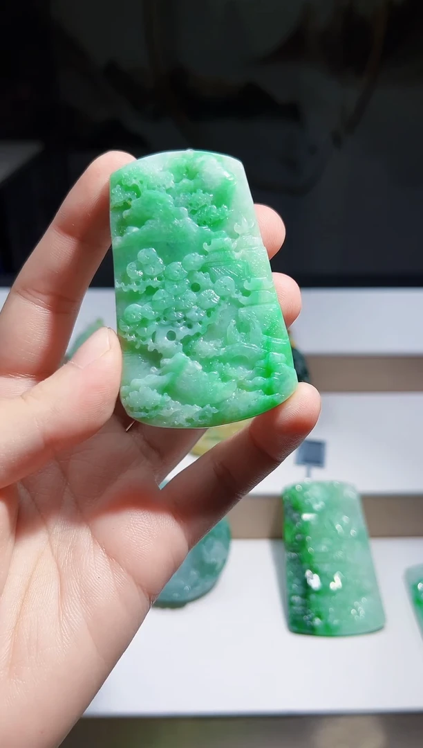 未镶嵌定制翡翠挂件