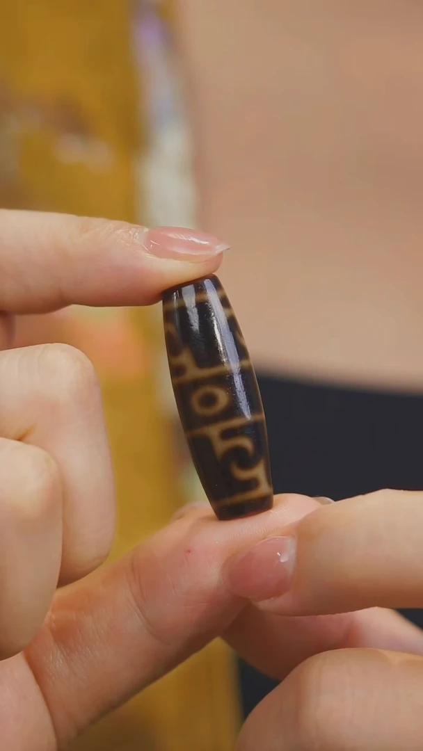 玛瑙/玉髓单珠未镶嵌多样性发其一 3眼莲师