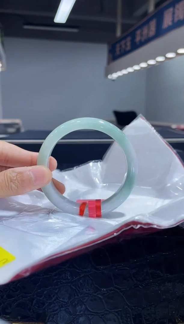 未镶嵌手镯翡翠2