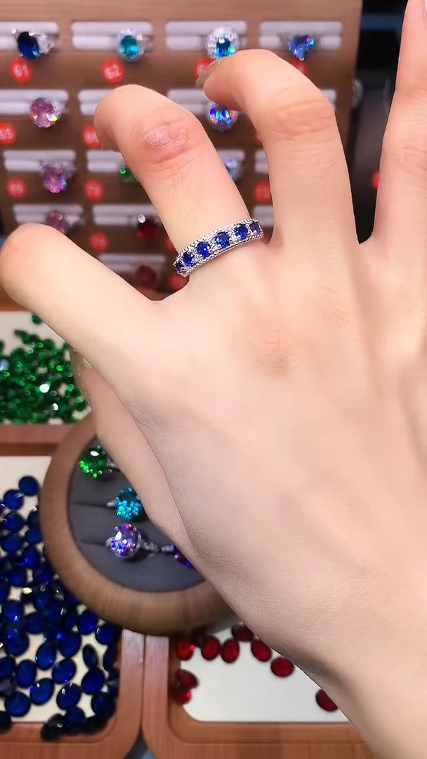 戒指蓝宝石银S925镶嵌........