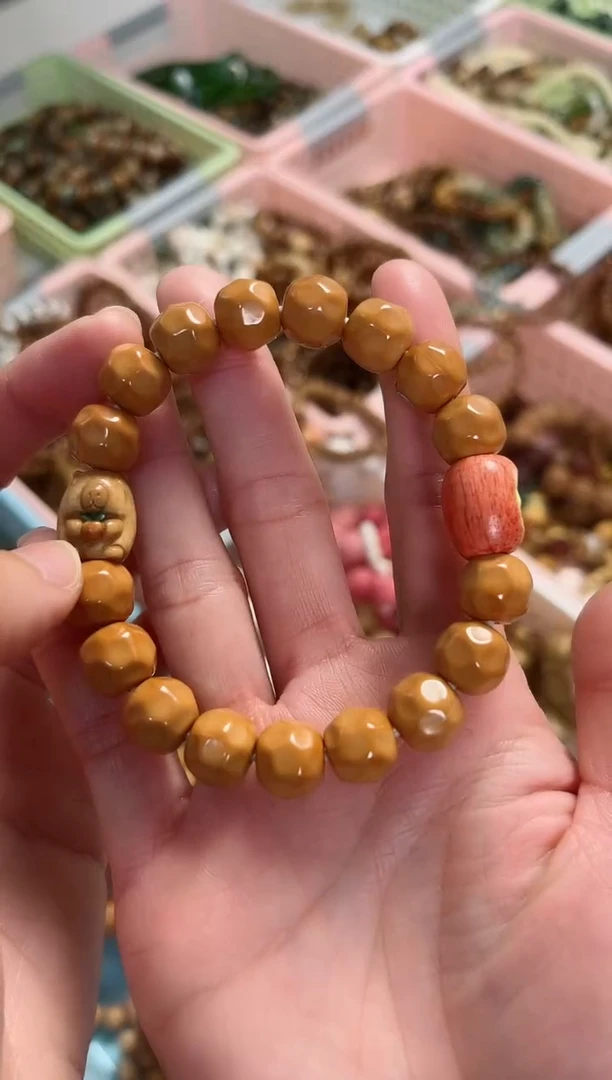 【闪购商品】菩提根/象牙果手串猴头奶酪 卡皮巴拉  全品