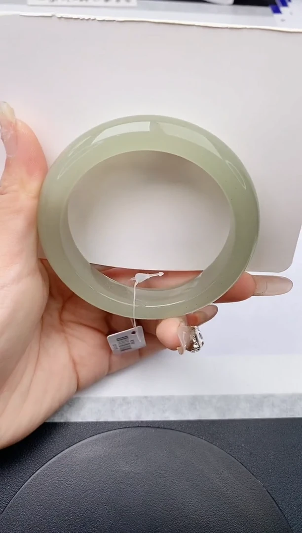 未镶嵌手镯石英质玉w96-DB62+