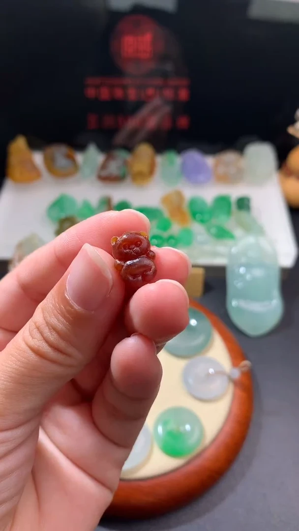 未镶嵌定制翡翠
