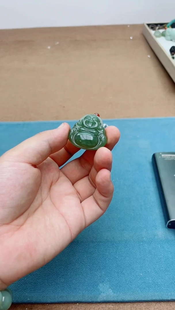 和田玉未镶嵌颈饰1