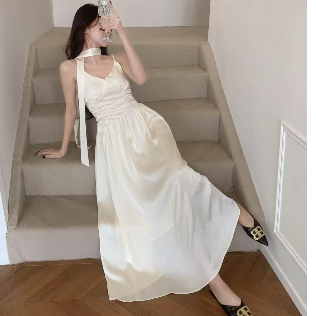 夏季新款设计感轻奢显瘦高级感气质名媛顺淑女百搭大摆连衣裙