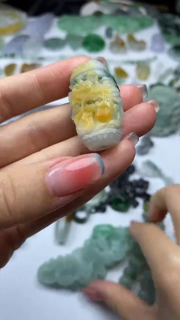 未镶嵌定制翡翠毛货定制不退不换