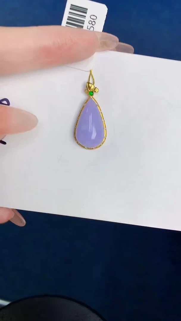 颈饰18K金镶嵌翡翠缅甸天然翡翠A货