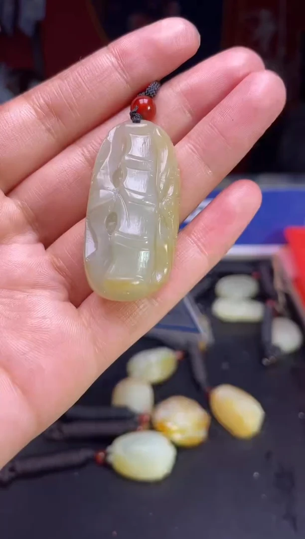 颈饰未镶嵌和田玉123