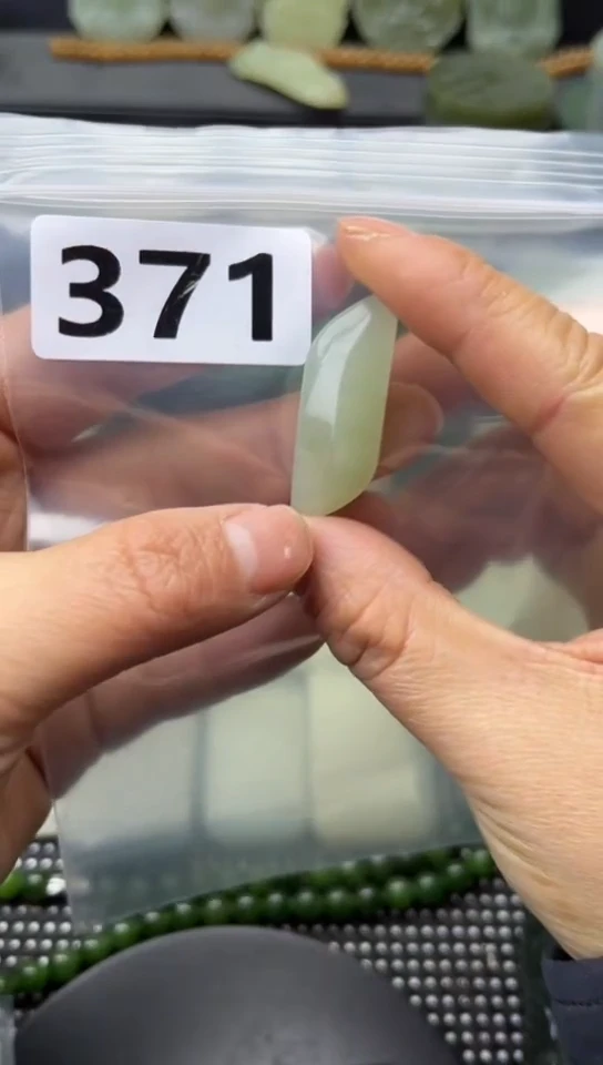 未镶嵌和田玉珠宝半成品牌子