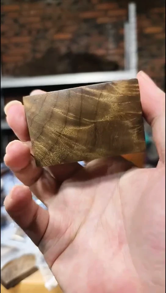 金丝楠无事牌手把件