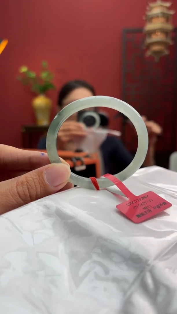 未镶嵌手镯（贵妃镯）翡翠翡翠手镯4