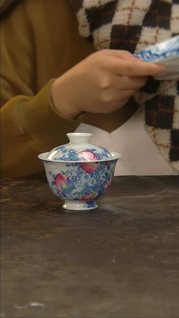 【闪购商品】青花手绘桃子盖碗
