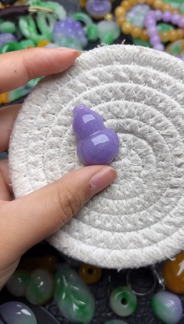 颈饰未镶嵌翡翠缅甸翡翠吊坠