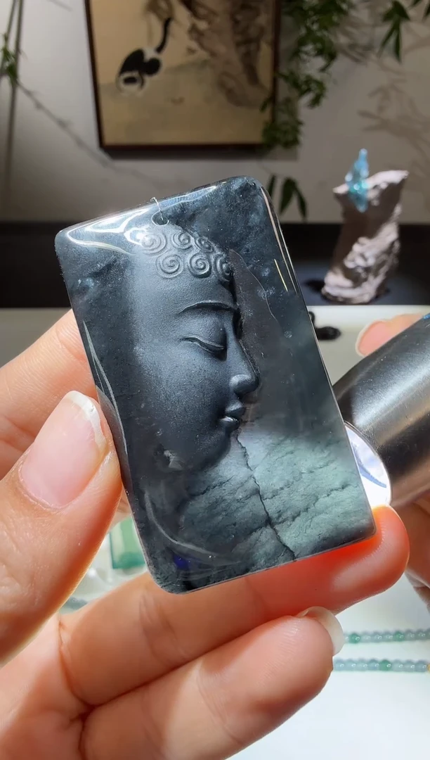 吊坠(不含链)未镶嵌翡翠佛像