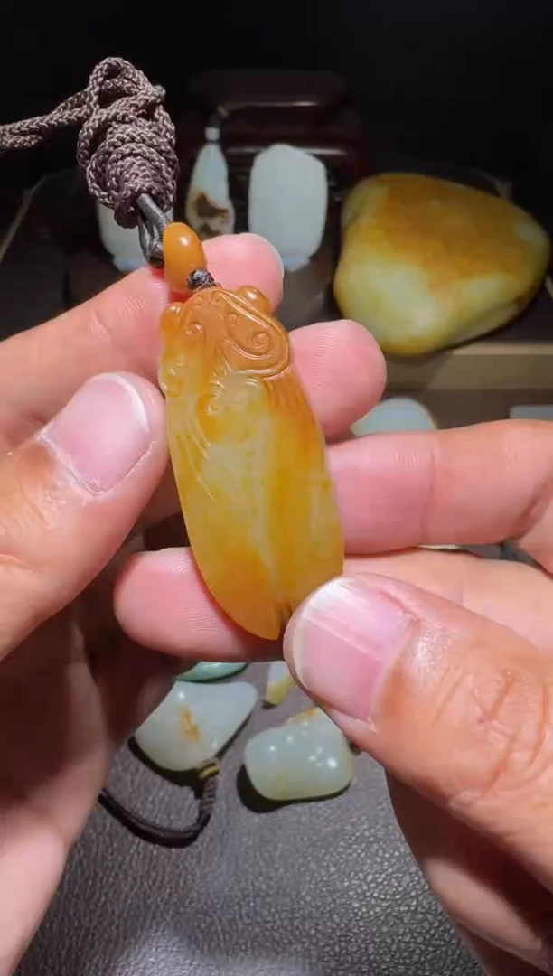 未镶嵌和田玉挂件和田玉