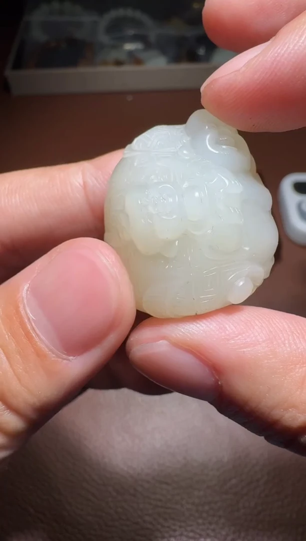 未镶嵌和田玉挂件无**淡和田玉