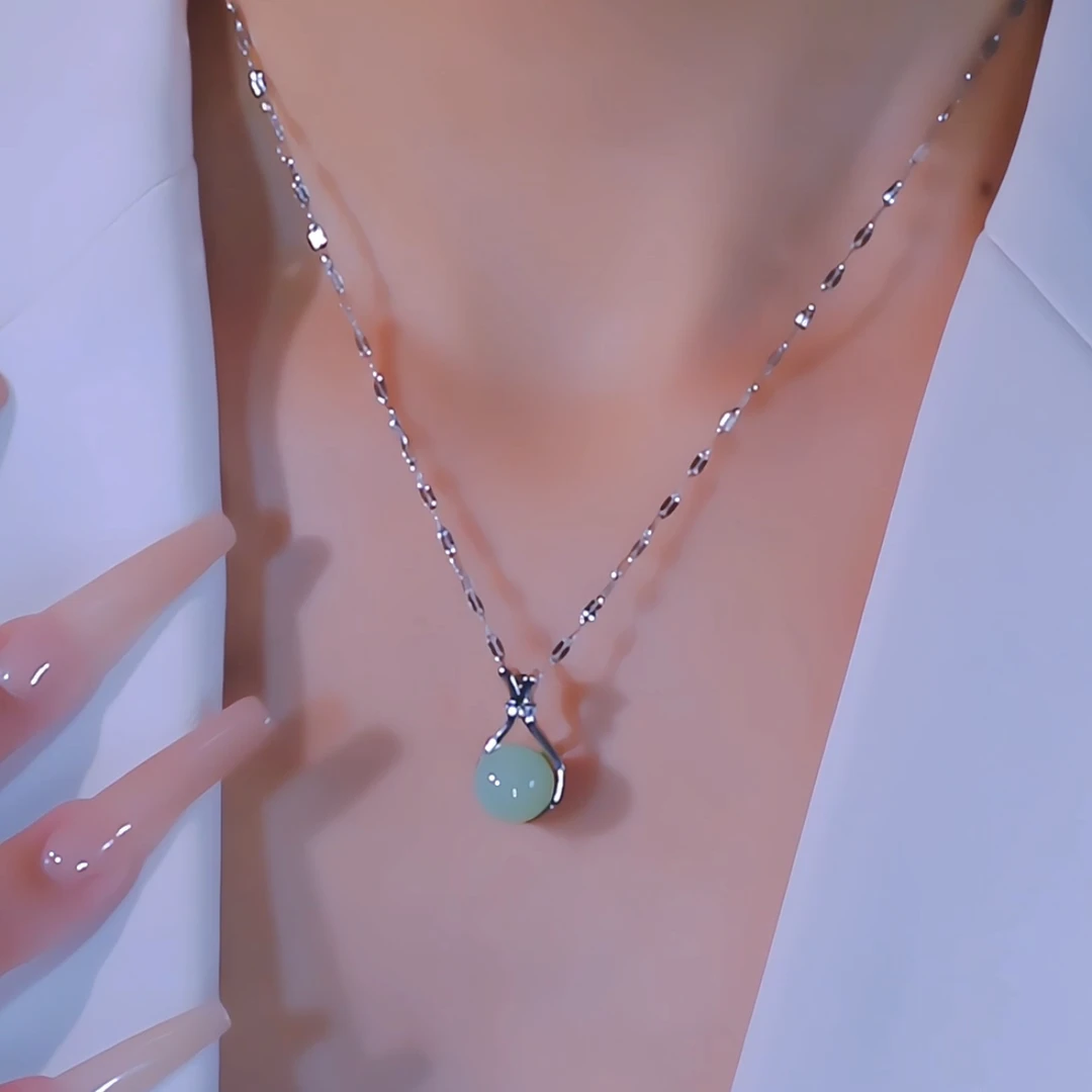 钛钢项链 银色福袋吊坠项链气质轻奢锁骨链百搭时尚精致礼物女士