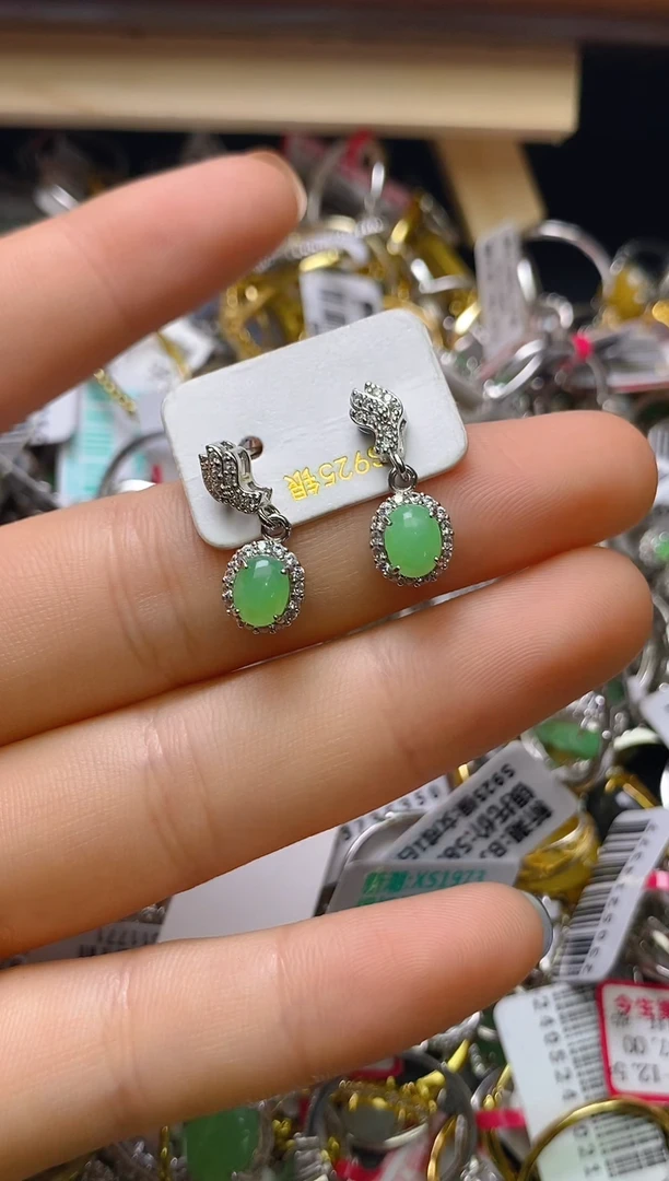 银S925镶嵌戒指翡翠百内无证书