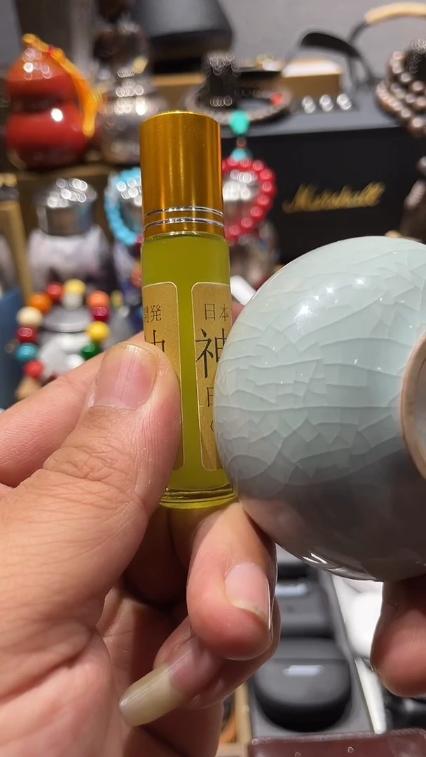 瓷片闪购商品 如图所示