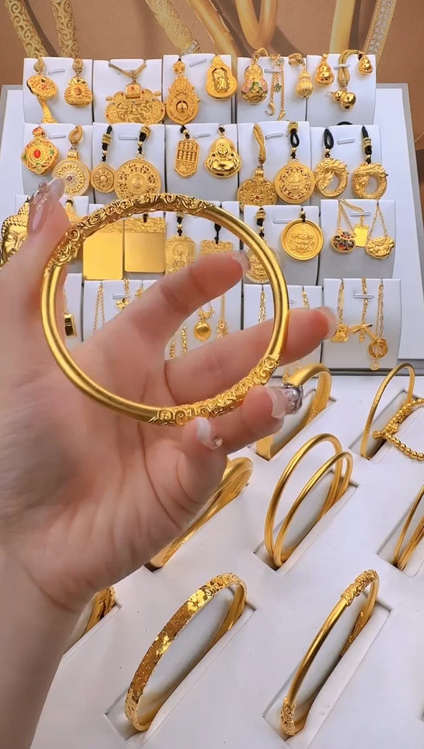 无足银卷草纹手镯  总重33g外2.5g