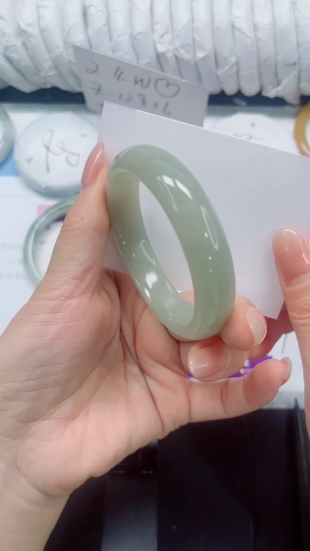 未镶嵌手镯石英质玉272-56.5