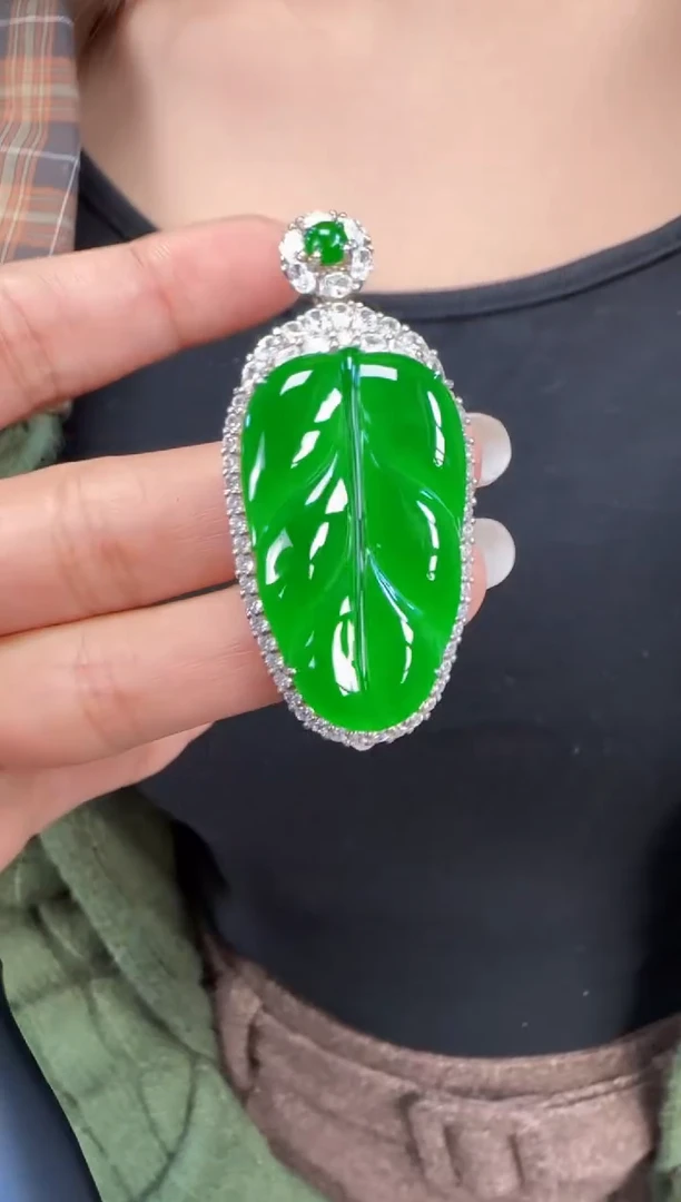 未镶嵌定制翡翠翡翠吊坠204